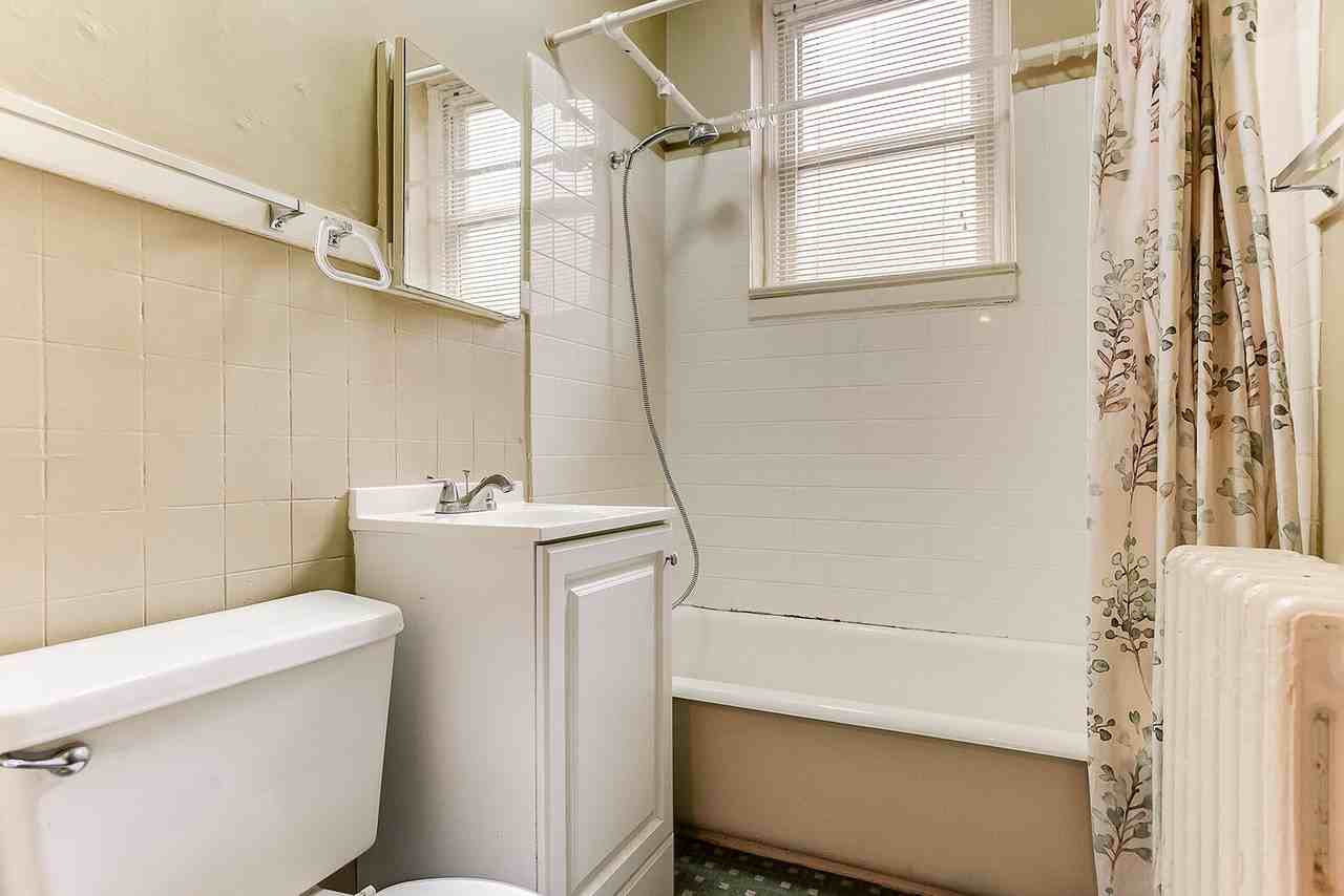 2884 Irving Ave. S. - Photo 7 of 16