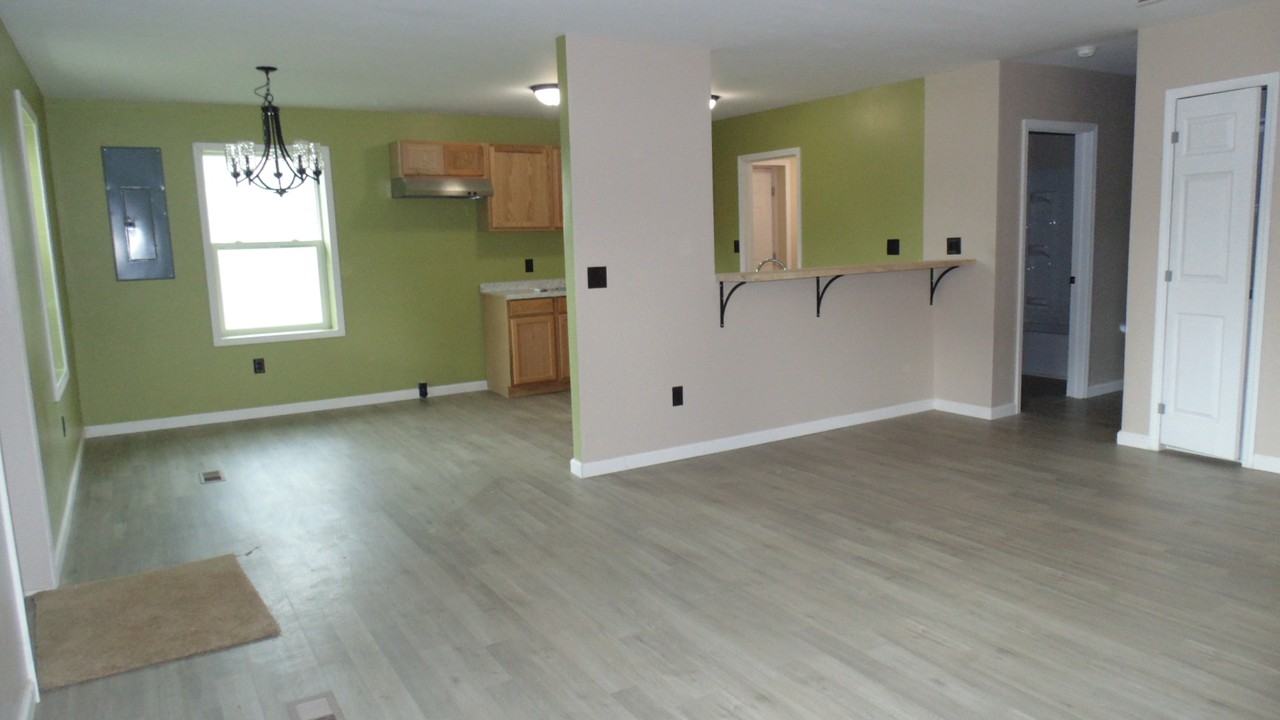510 3rd St #1 - Photo 2 of 9