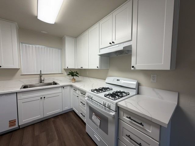 2201 San Lucas Court-A - B #B - Photo 3 of 9