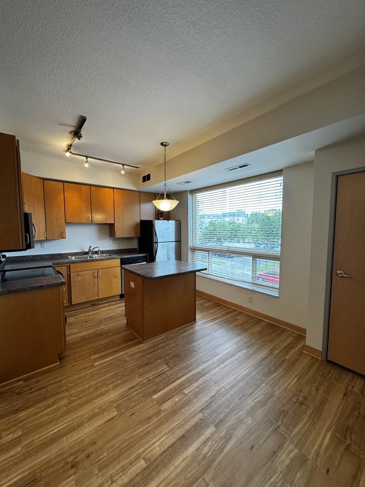 2600 University Ave Se #214 - Photo 2 of 15