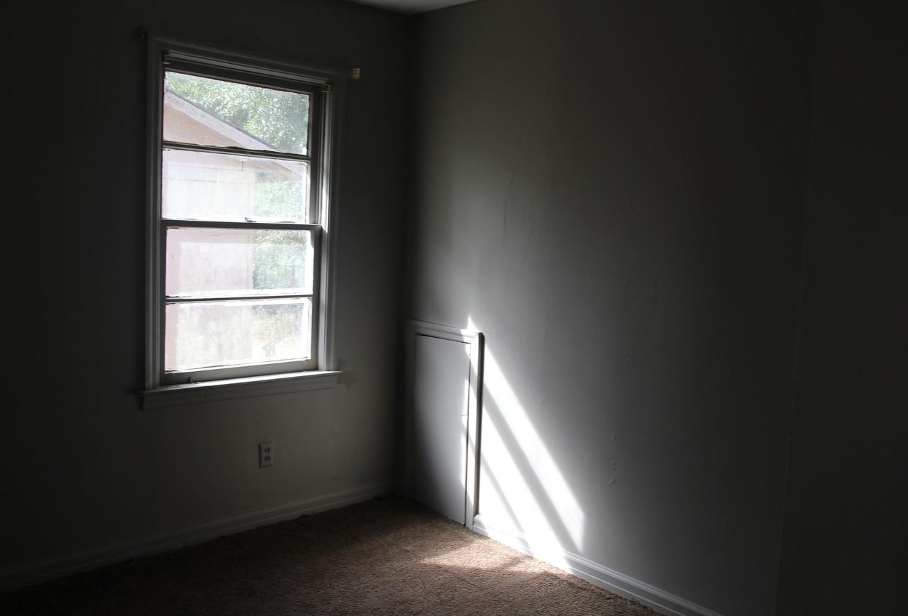 706 W Mercer Ave #1 - Photo 4 of 6