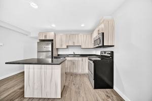 featured image of 1530 Logan Ave