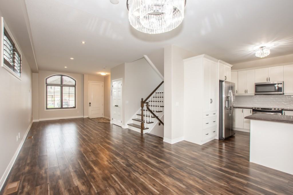 8389 Eva Blvd - Photo 7 of 24