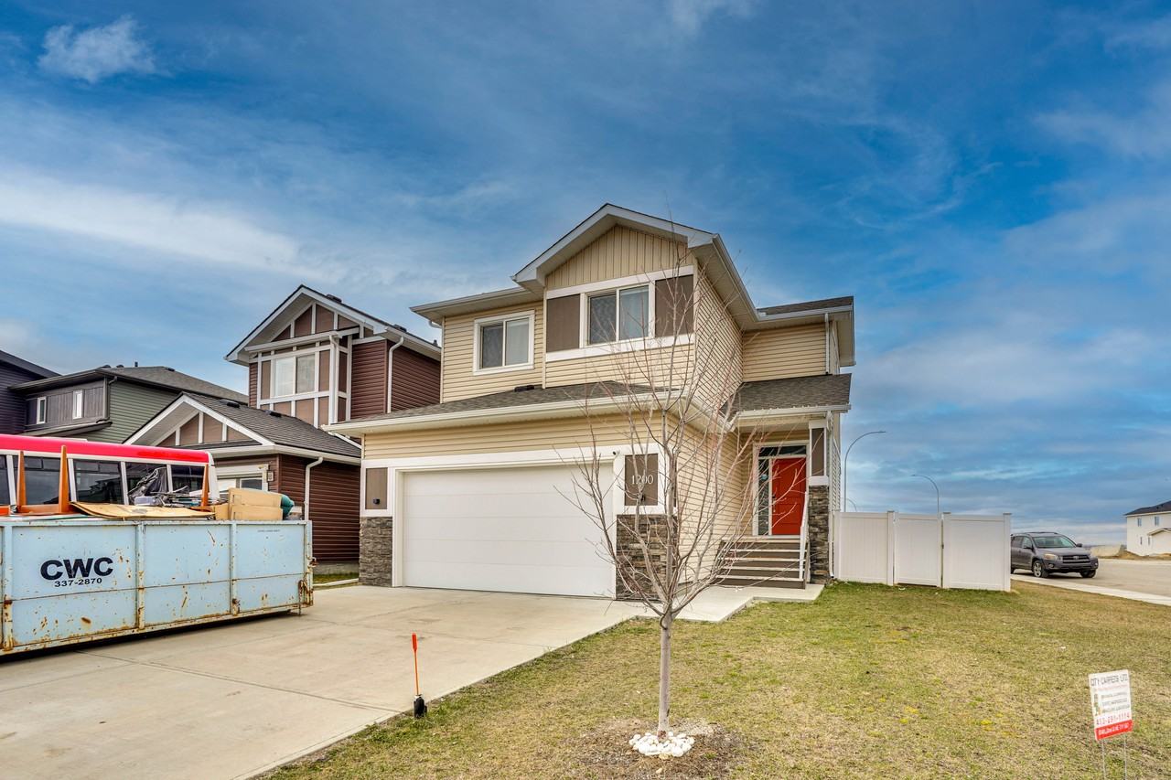 1200 Iron Landing Way - Photo 3 of 50