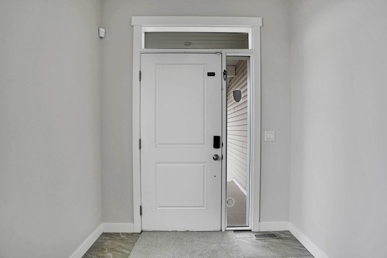 1200 Iron Landing Way - Photo 5 of 50