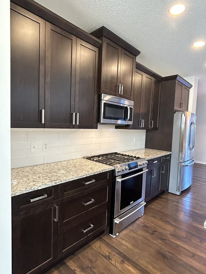 3 bedroom Duplex in Midtown - Photo 3 of 21