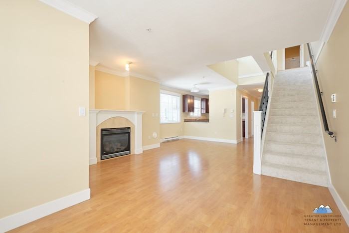 152 12th St E - Photo 6 of 23