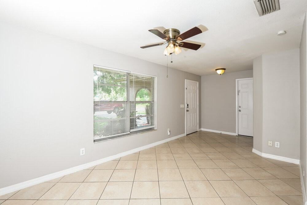631 Fernandina St Nw - Photo 4 of 16