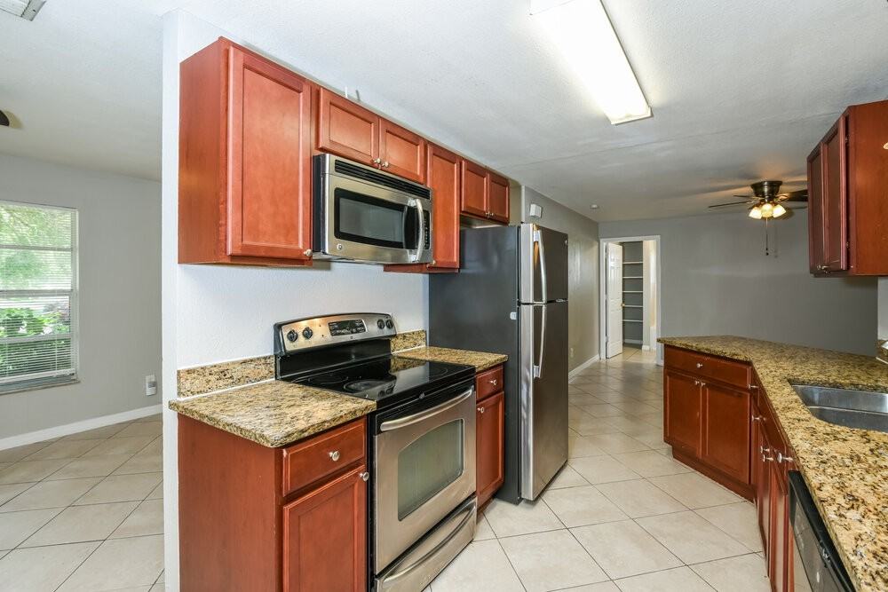 631 Fernandina St Nw - Photo 7 of 16