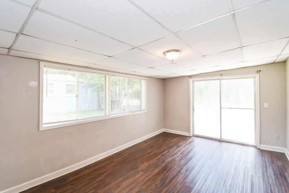 10513 Suomi St - Photo 6 of 16