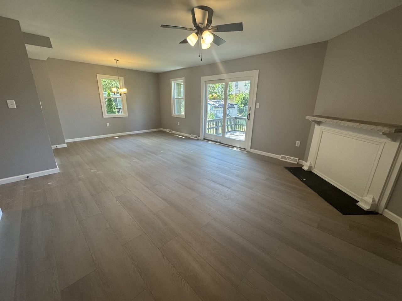 842A Woodcrest Dr #1 - Photo 3 of 7