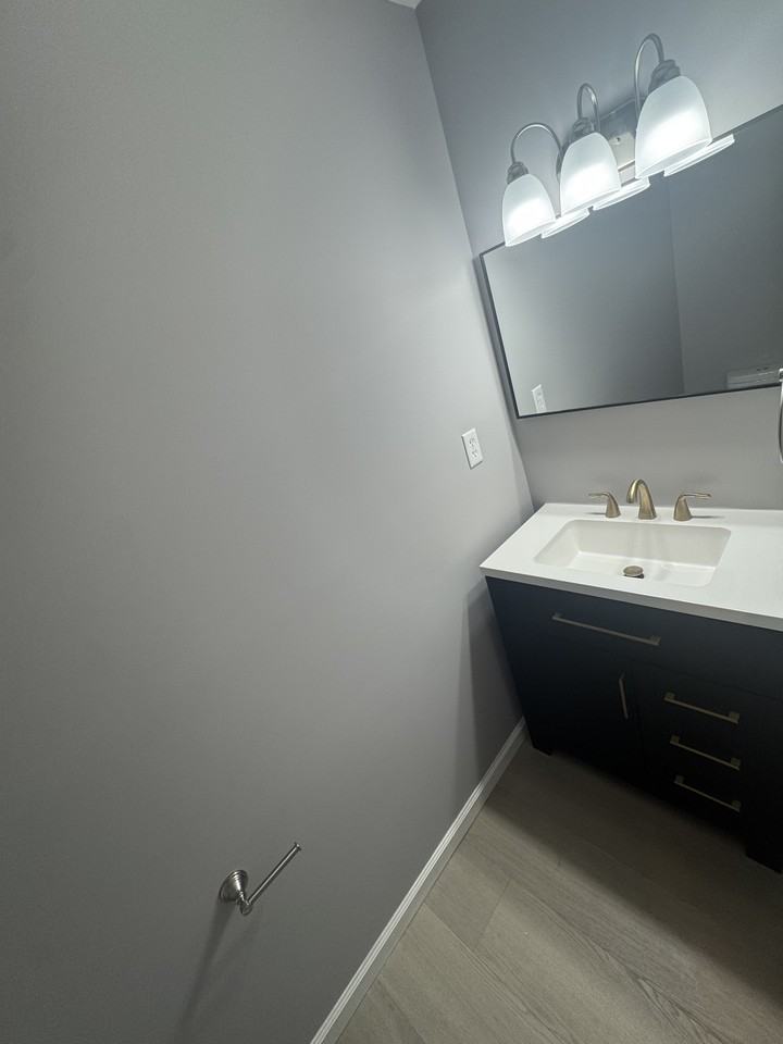 842A Woodcrest Dr #1 - Photo 4 of 7