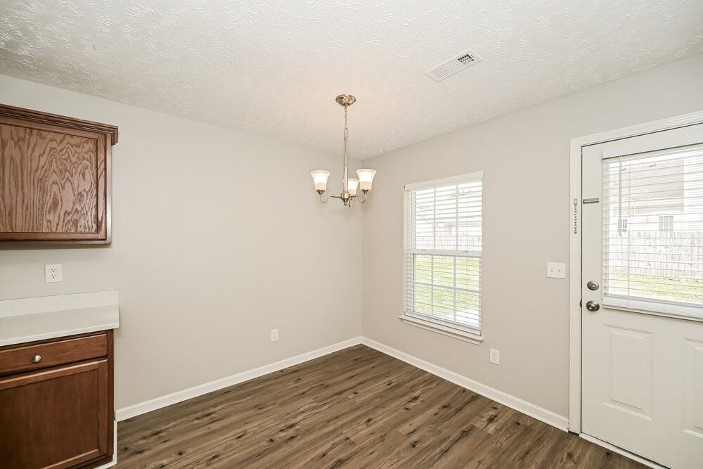 4002 Deer Run Trce - Photo 5 of 16