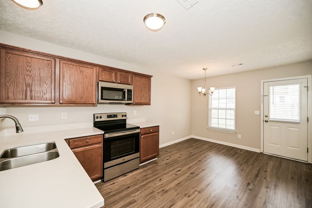 4002 Deer Run Trce - Photo 6 of 16