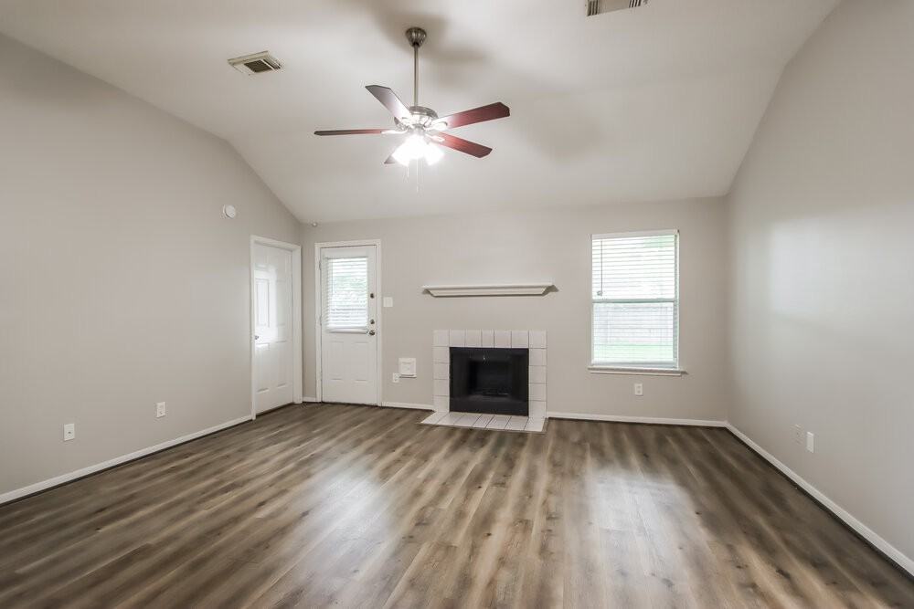 3030 Killdeer Ln - Photo 3 of 16