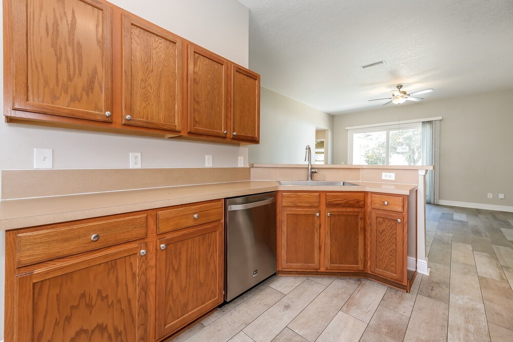 4334 Woodley Creek Rd - Photo 7 of 16