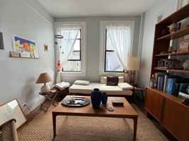 featured image of 33 Howe St