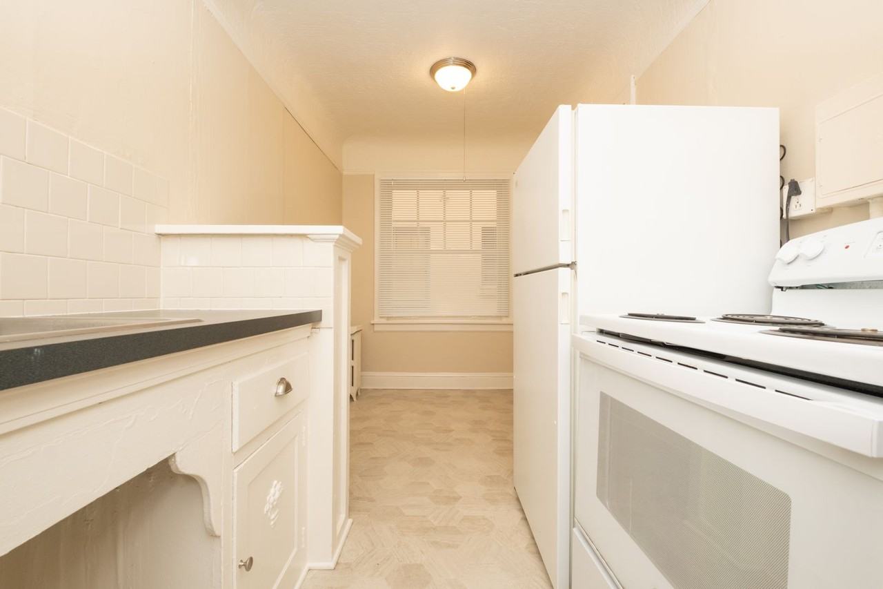 708 NW 19th Ave. - Photo 3 of 20
