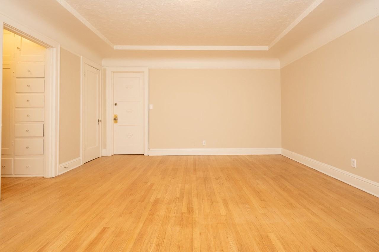708 NW 19th Ave. - Photo 6 of 20