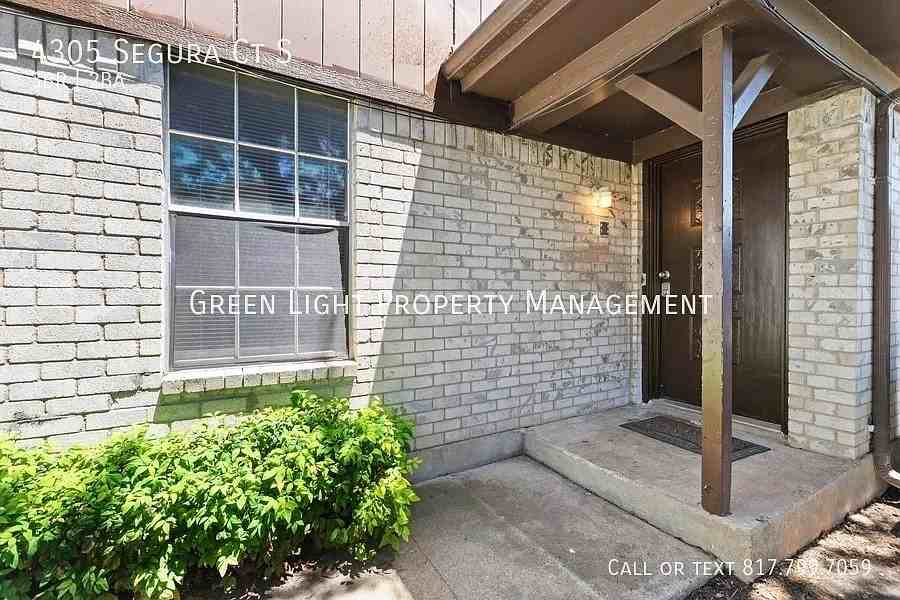 4305 Segura Ct S - Photo 3 of 27