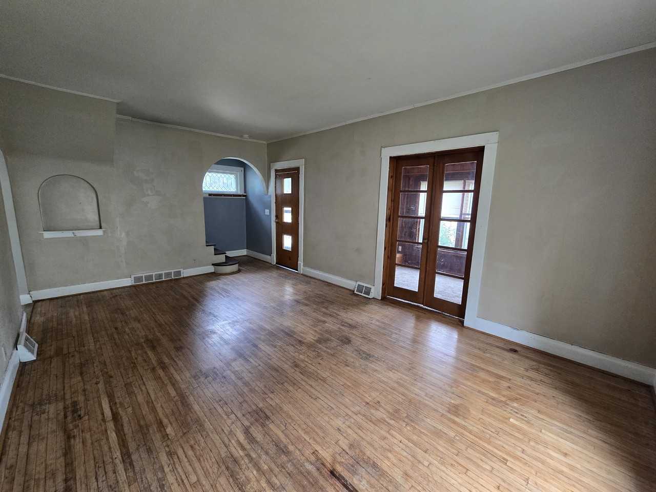 511 S Frederick Ave #1 - Photo 2 of 22