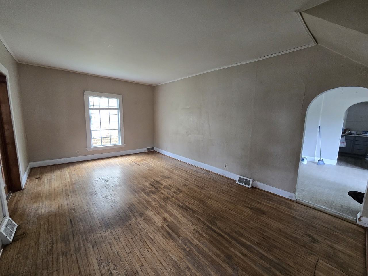 511 S Frederick Ave #1 - Photo 4 of 22