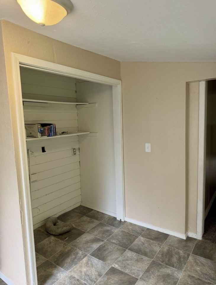 1412 W Cherry St #1 - Photo 5 of 16