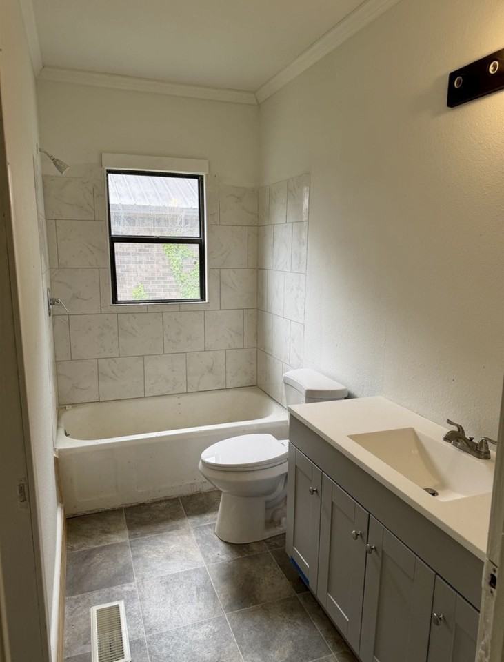 1412 W Cherry St #1 - Photo 7 of 16
