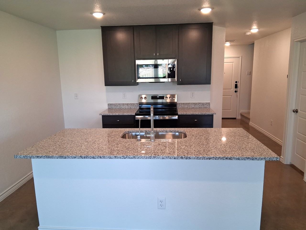 9204 Yaupon Holly Drive, Killeen, TX, USA - 1 #1 - Photo 3 of 16