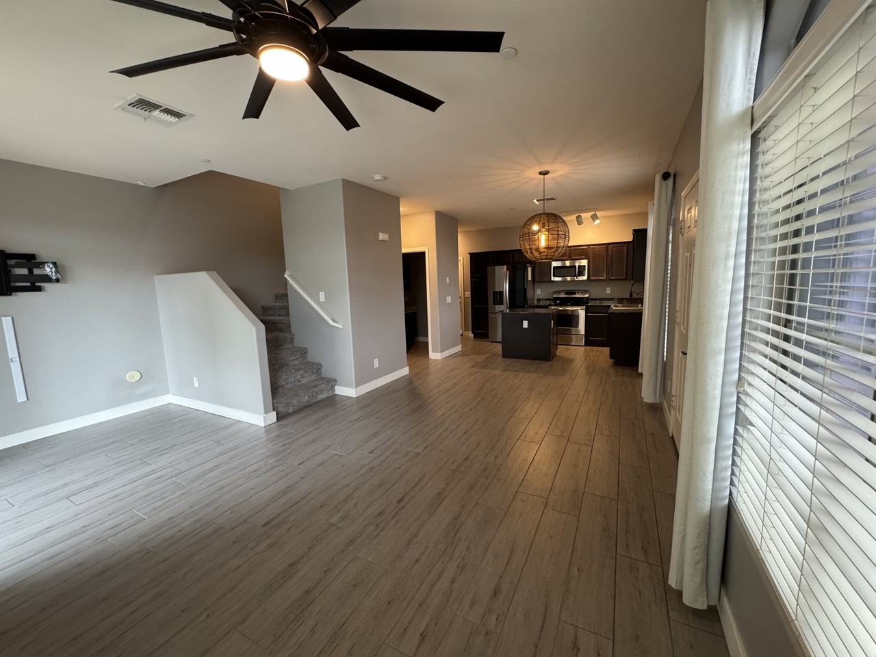 2725 E Mine Creek Rd #1 - Photo 7 of 25