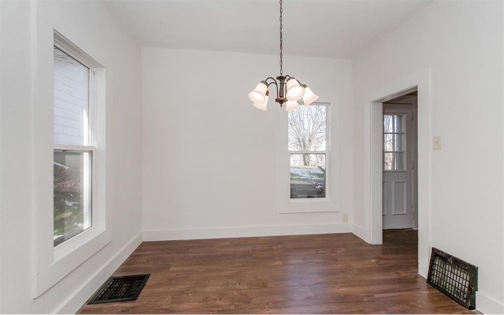 1118 2nd Ave Sw #1 - Photo 5 of 11
