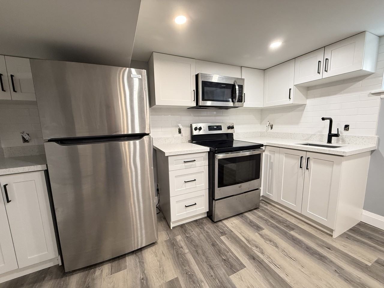 170 Grenfell St #BS - Photo 5 of 9