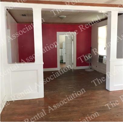 214 S Bonner St #1 - Photo 3 of 8