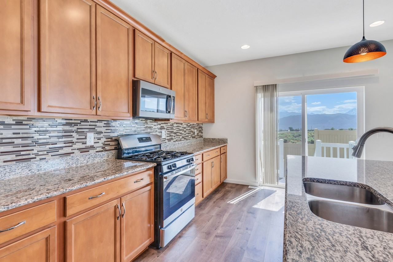 15111 S Ronaldo Ln #1 - Photo 7 of 35