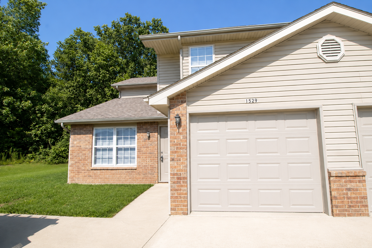 1529 Bodie Dr