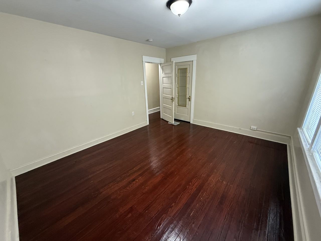 2445 43rd St #1 - Photo 4 of 33