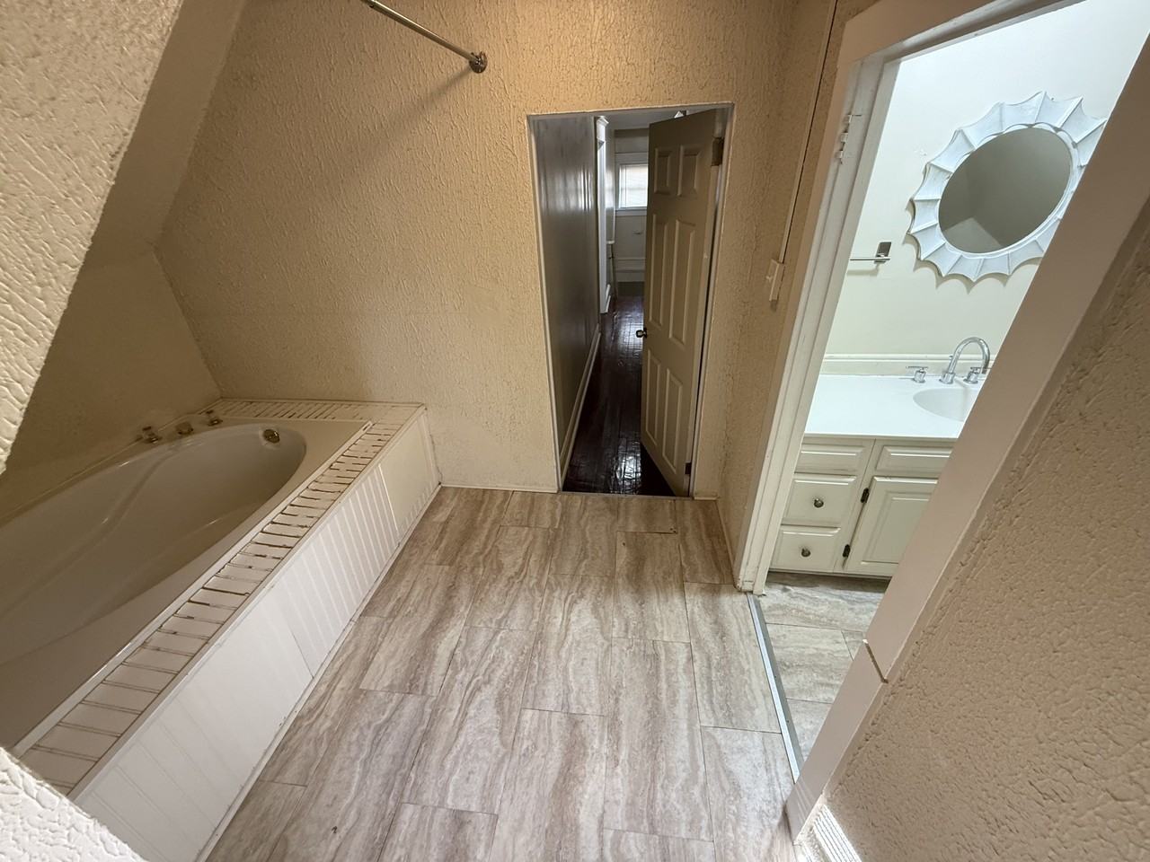 2445 43rd St #1 - Photo 6 of 33