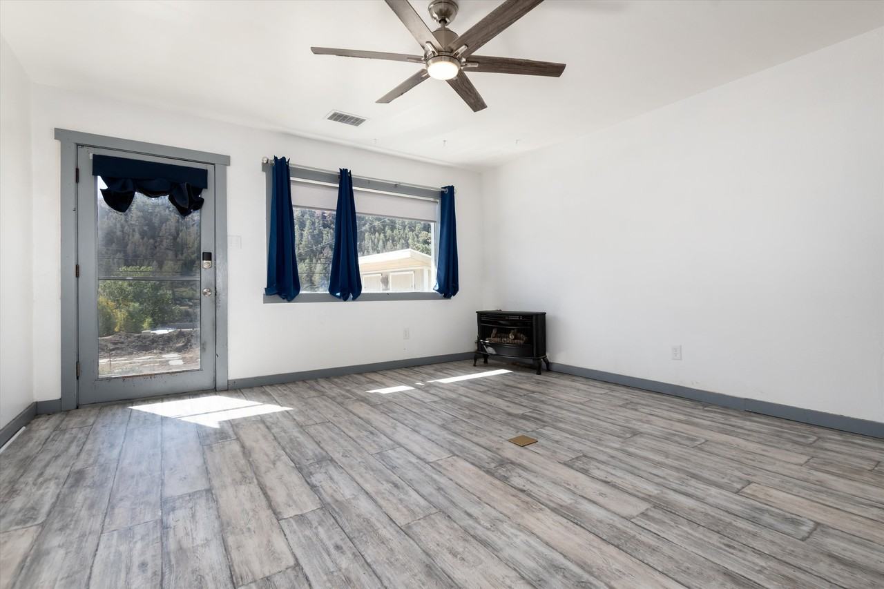 735 Colorado Blvd Lowr - Photo 5 of 27