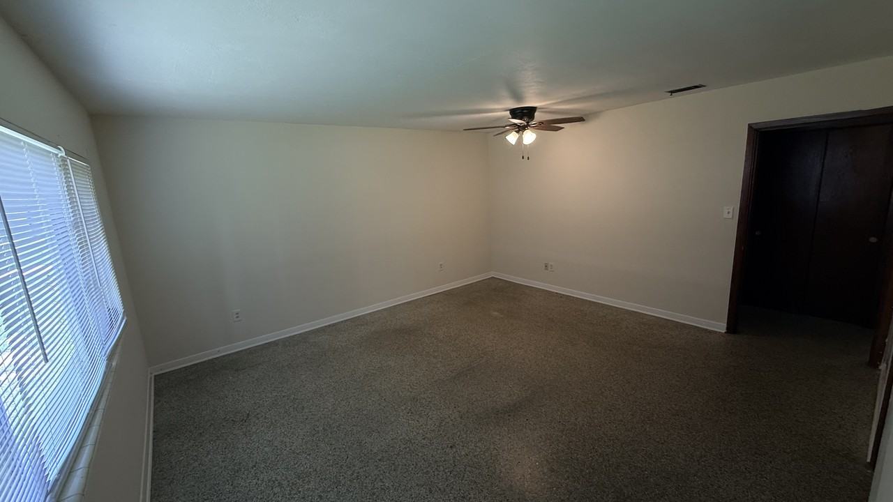 932 Ne 6th Ave #932 - Photo 5 of 14