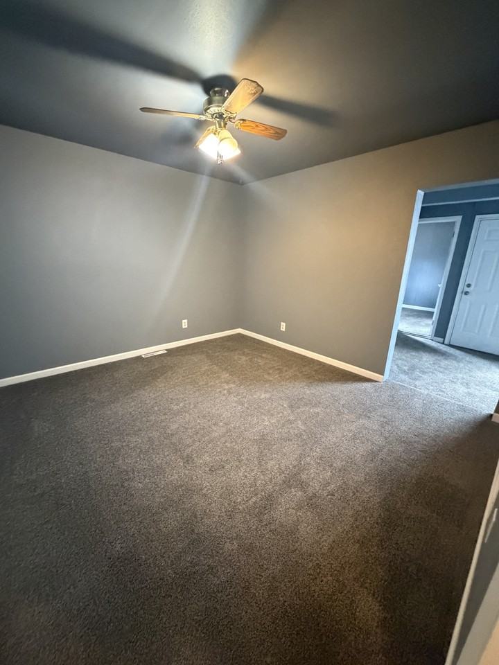 516 Carson St #1 - Photo 5 of 9
