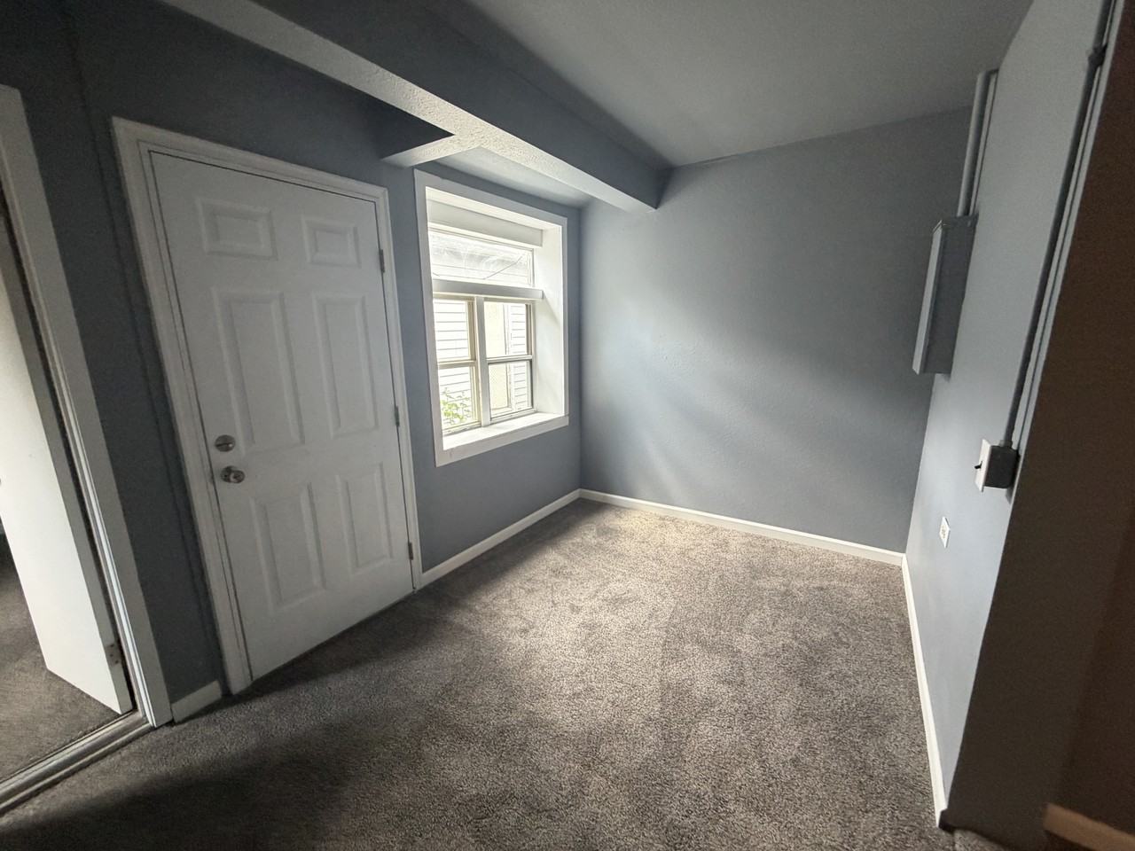 516 Carson St #1 - Photo 6 of 9