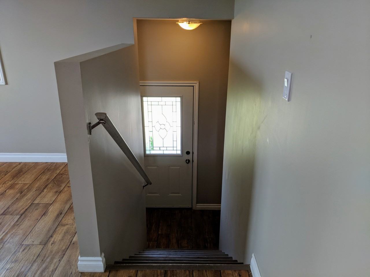 805 88 Ave Uppr - Photo 2 of 11