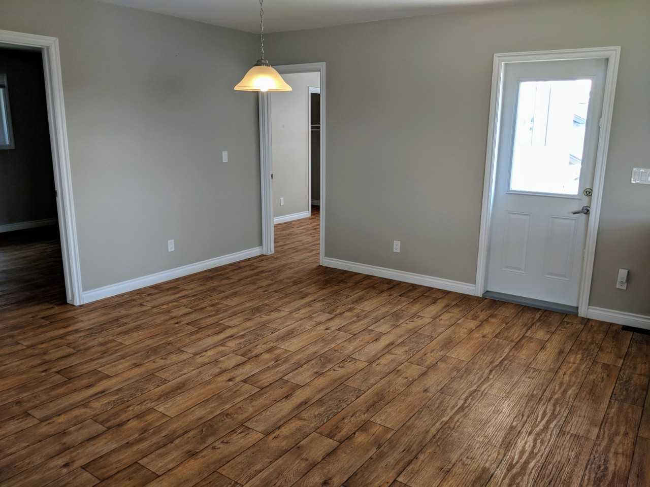 805 88 Ave Uppr - Photo 7 of 11