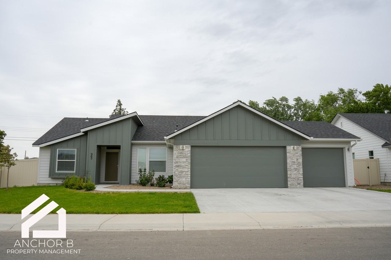 943 East 18th North Street #1 - Photo 2 of 25