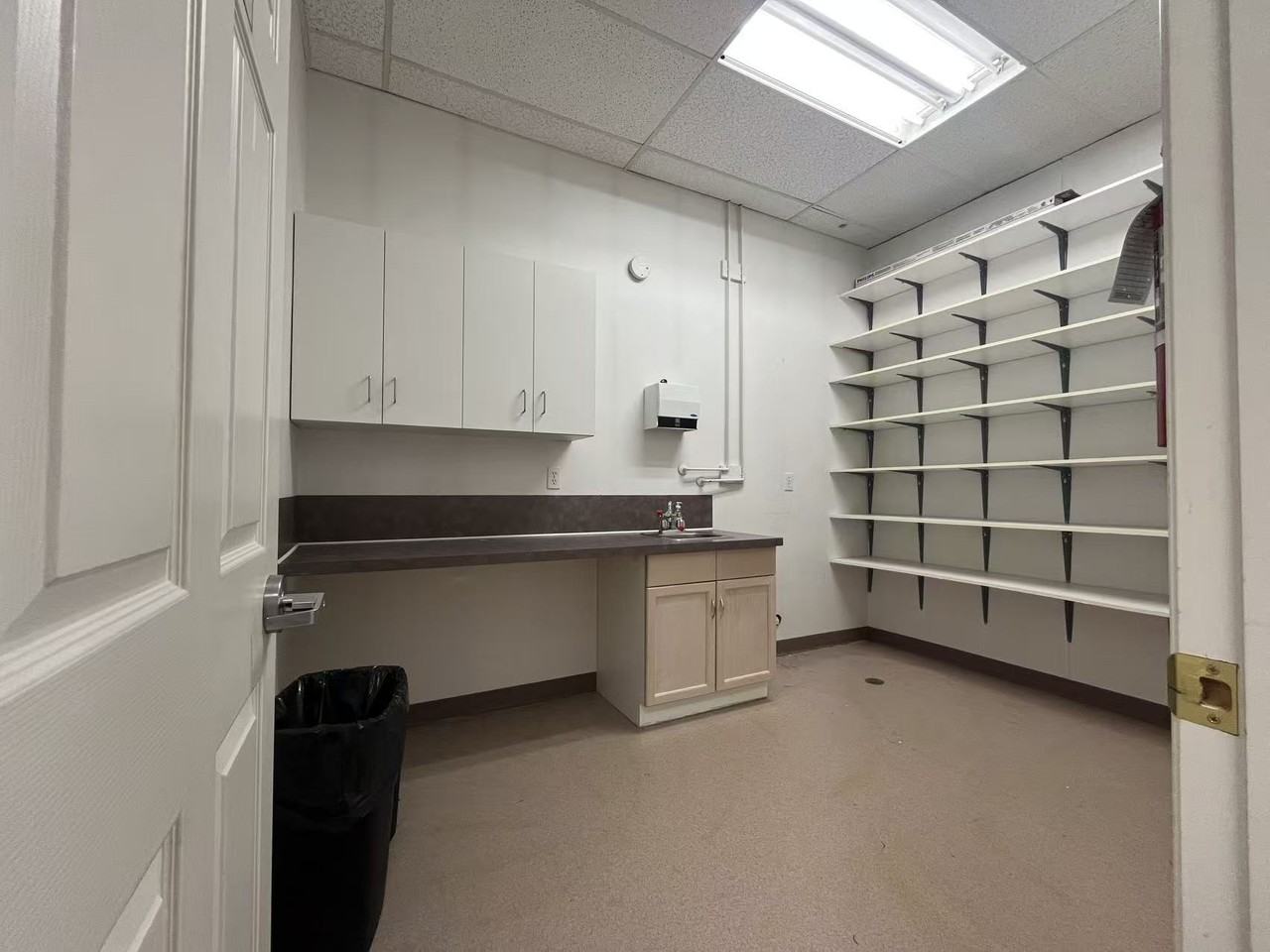 10143 100 St #10143 - Photo 5 of 11