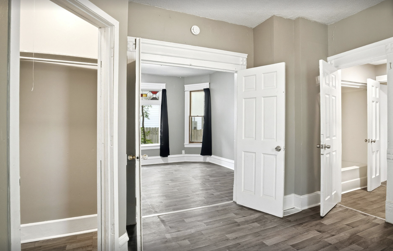 2923 Girard Ave N #0 - Photo 5 of 24