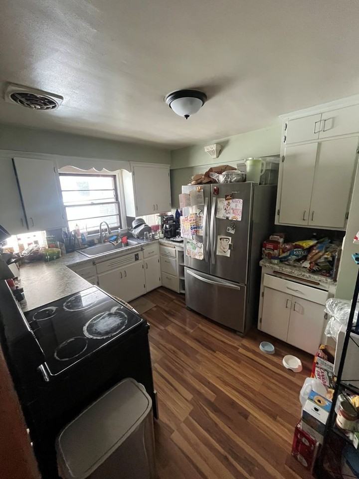 316 S Brooks St - Photo 4 of 4