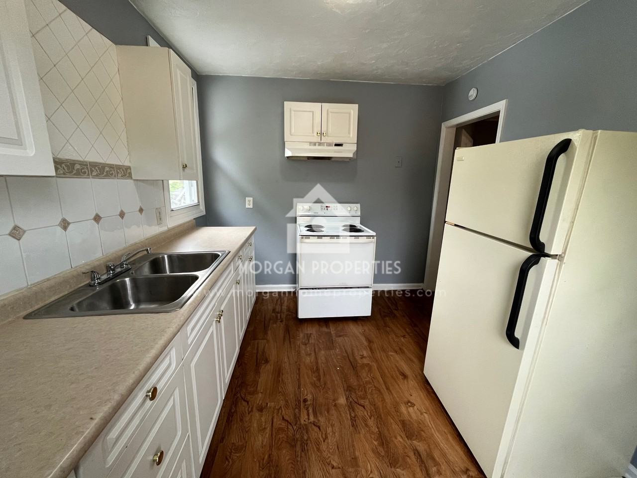 430 W 7th St - Photo 3 of 7