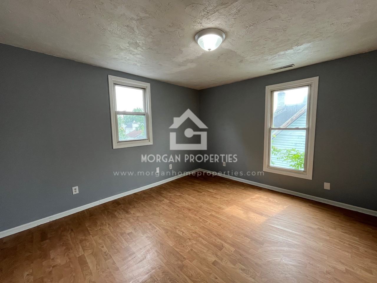 430 W 7th St - Photo 6 of 7