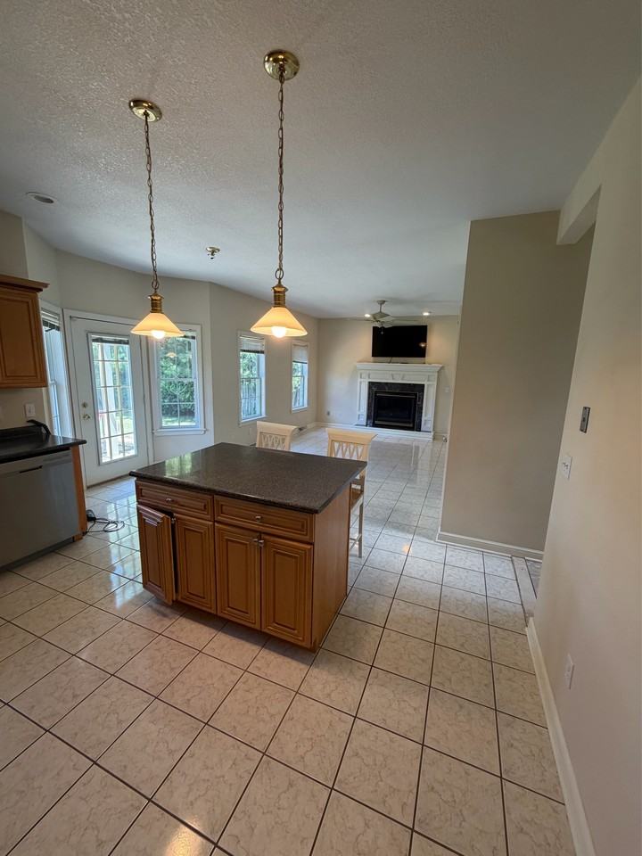 233 S Bayshore Dr #1 - Photo 3 of 25